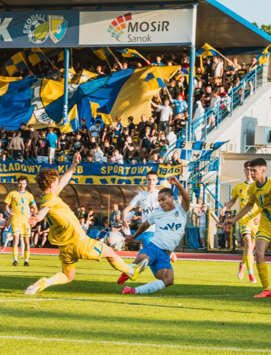 Derby bez goli w Sanoku. Stal i Karpaty podzieliły się punktami [VIDEO, ZDJĘCIA]