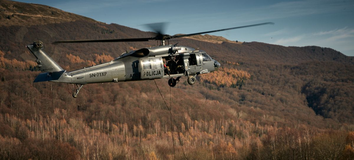 BIESZCZADY: Black Hawk w akcji! (ZDJĘCIA)