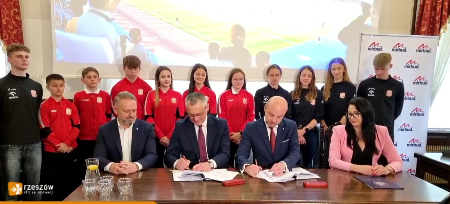 RZESZÓW: Podpisano umowę na budowę Podkarpackiego Centrum Lekkiej Atletyki (VIDEO)