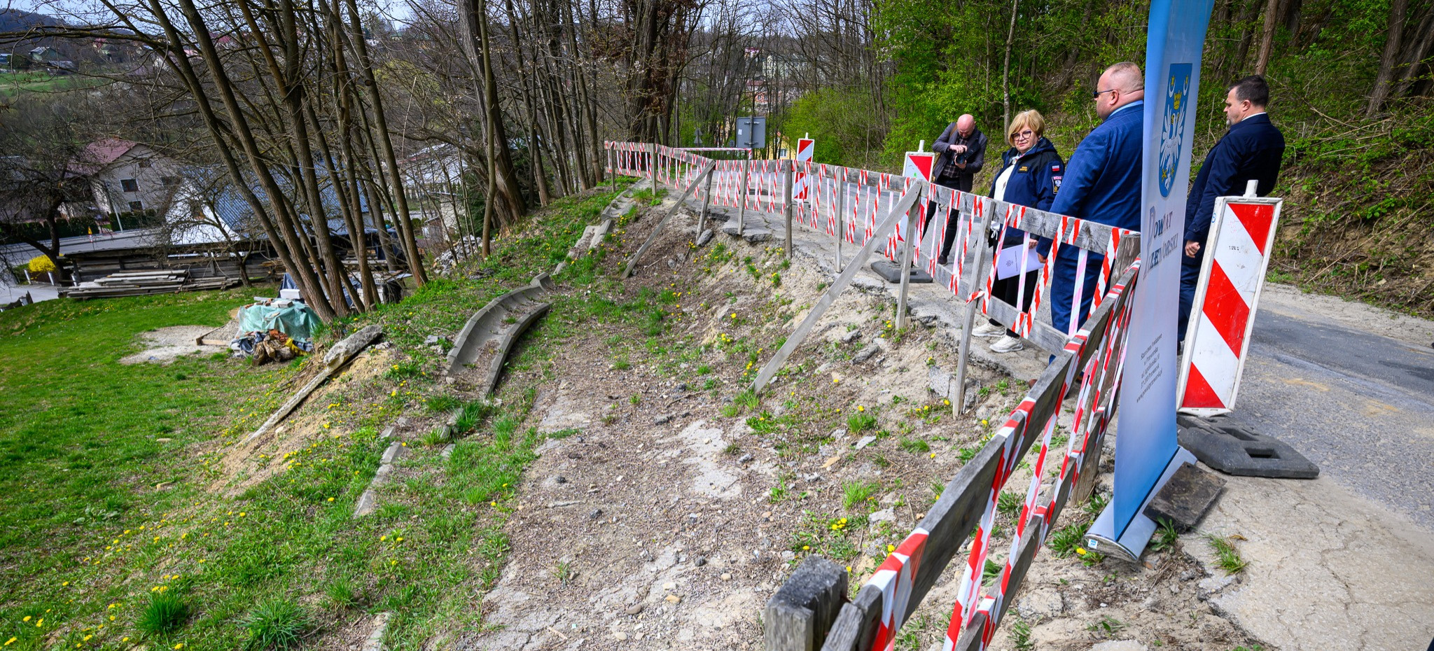 Prawie 1,37 miliona złotych na stabilizację osuwiska w Jaworniku Polskim [ZDJĘCIA]