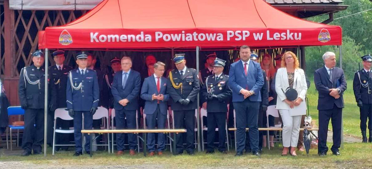 Policjanci i strażacy wspólnie świętowali w Olszanicy