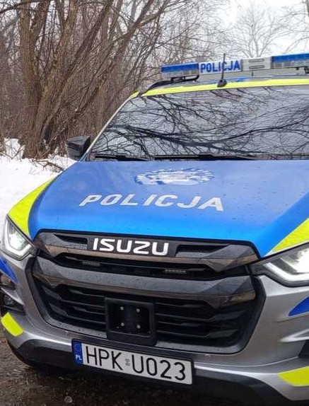 BIESZCZADY: Znieważył i naruszył nietykalność cielesną policjantów. Grozi mu do 3 lat więzienia