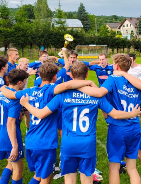 Młodzieżowy futbol w najlepszym wydaniu. Puchar Wójta znów dla Niebieszczan