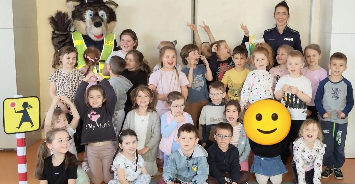 LESKO: Policjanci z wizytą u przedszkolaków [ZDJĘCIA]