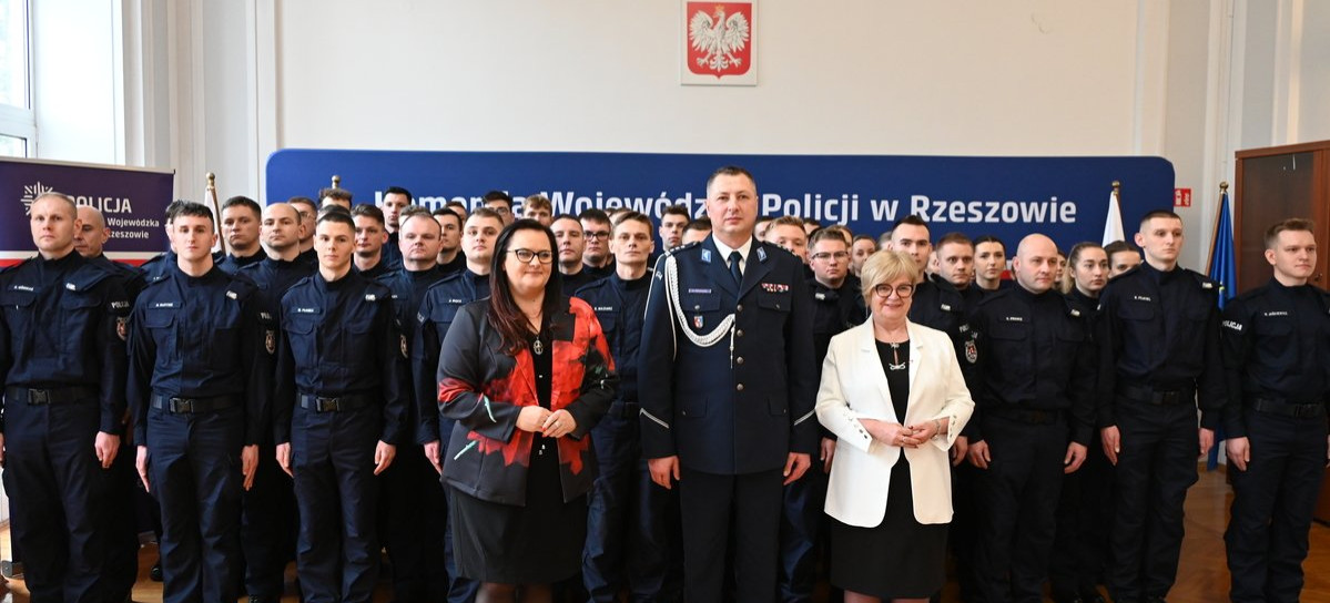 RZESZÓW: Nowi funkcjonariusze w szeregach podkarpackiej Policji