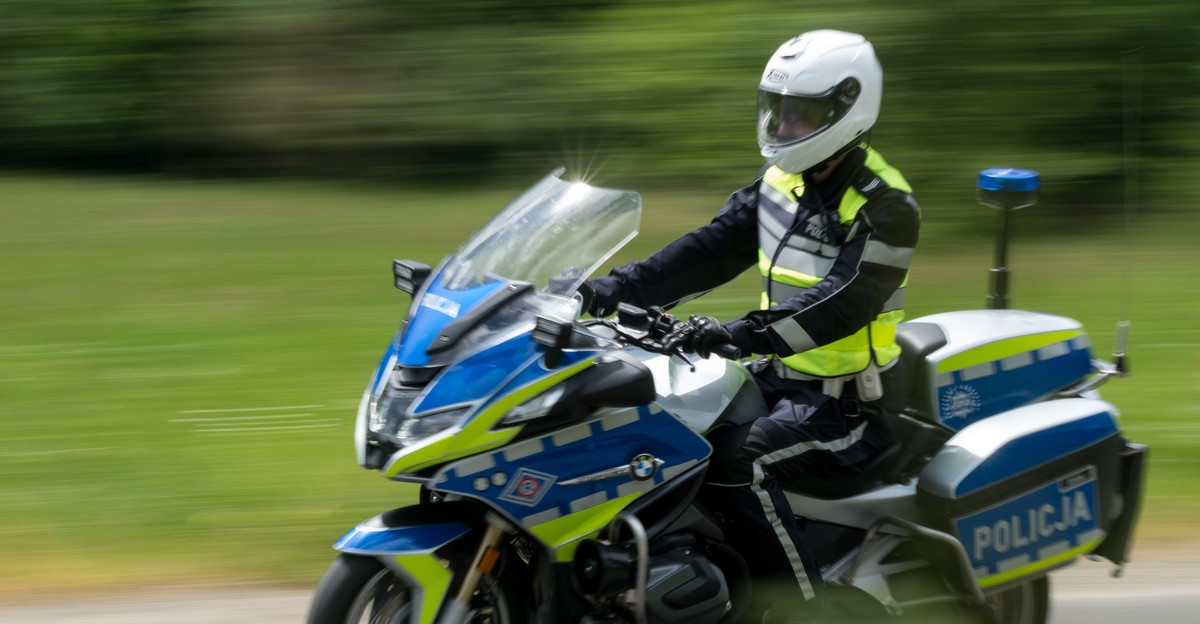 W Bieszczady motocyklem? Policjanci czuwają nad bezpieczeństwem