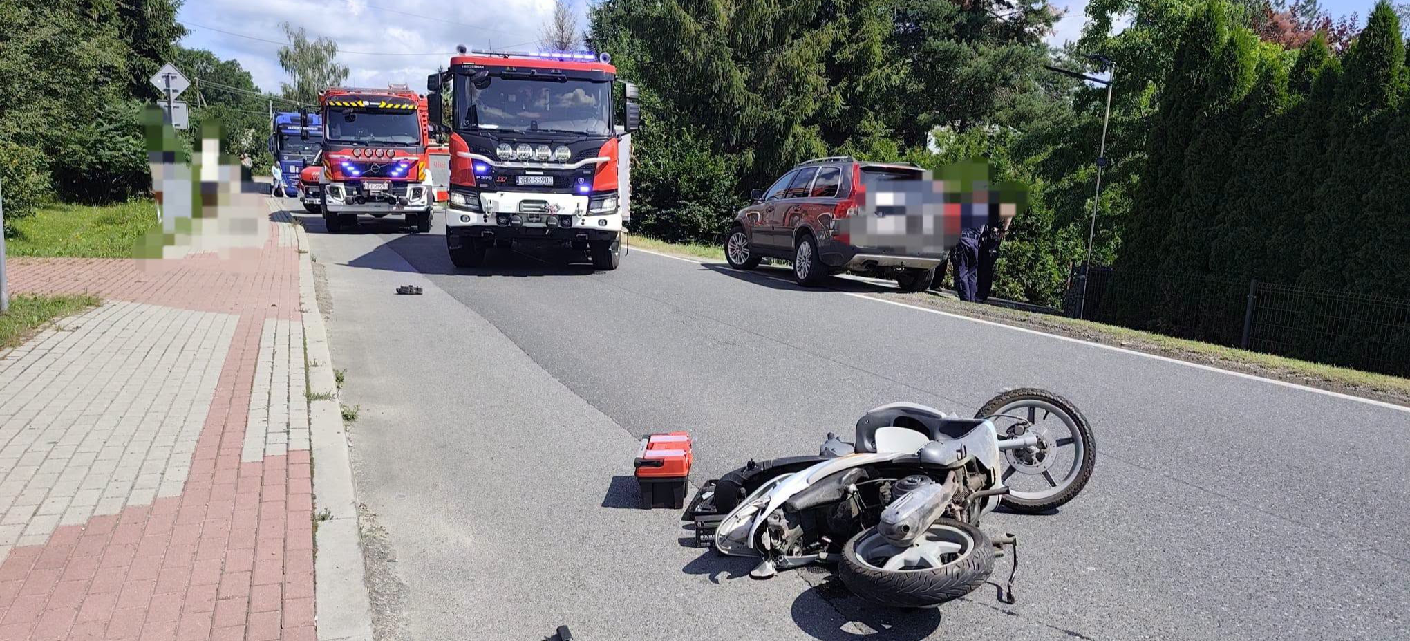 Śmiertelny wypadek w Humniskach. Nie żyje kierujący motorowerem