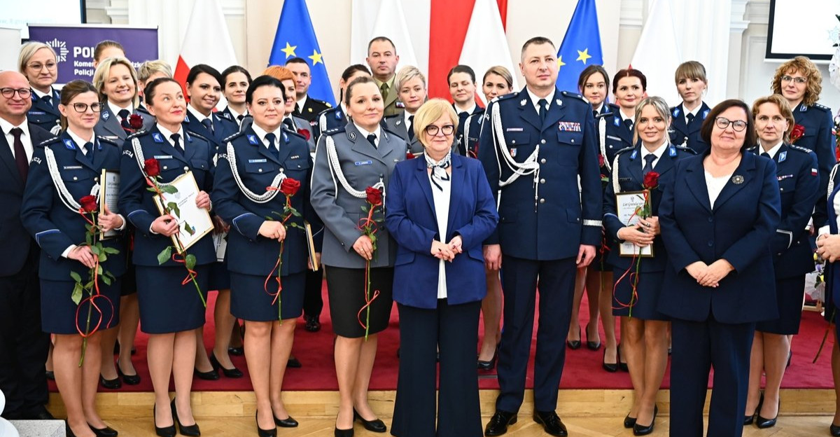 Sto lat kobiet w Policji [VIDEO, ZDJĘCIA]