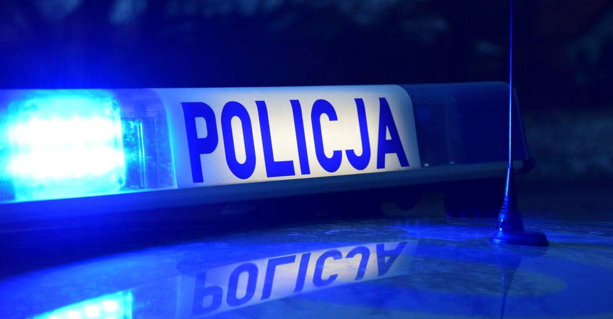 Samowolnie opuściła szpital i błąkała się nocą po mieście. Pomogli jej policjanci