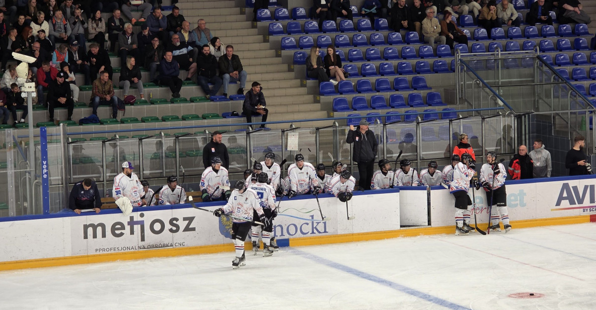HOKEJ: Przegrana w Oświęcimiu. Na zakończenie roku mecz w Sanoku
