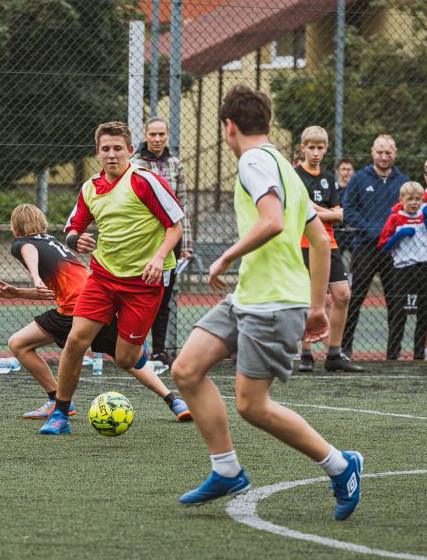 SANOK. Sportowa rywalizacja na Orliku przy I LO [ZDJĘCIA]
