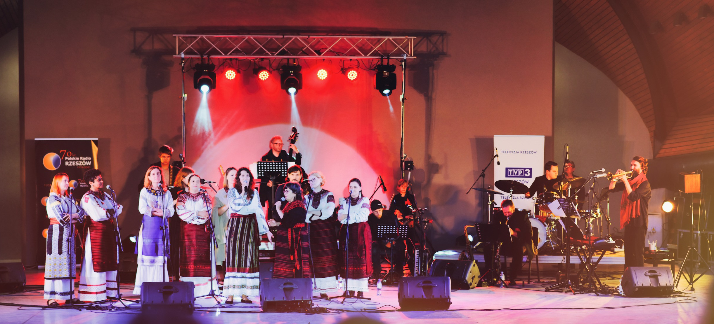 Spotkania kultur, pokoleń i dźwięków – Międzykulturowy Jarmark Ludowy i Tygiel Kultury. Wschód Południa w brzozowskim Amfiteatrze