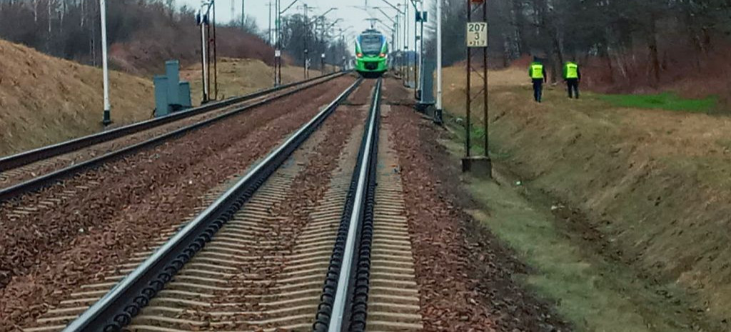 Tragedia na torach. Pod Rzeszowem zginęła młoda kobieta