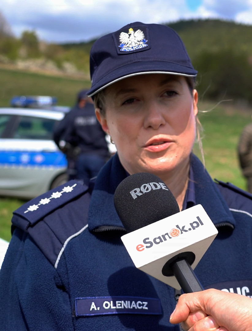 TRAGEDIA W PŁONNEJ. „Policjanci są uzbrojeni, muszą zapewnić bezpieczeństwo służbom” [NOWE FAKTY, VIDEO]