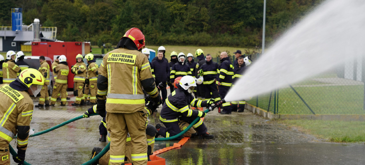 Specjalistyczne szkolenie strażaków w Gminie Sanok – pierwszy dzień ćwiczeń [ZDJĘCIA]