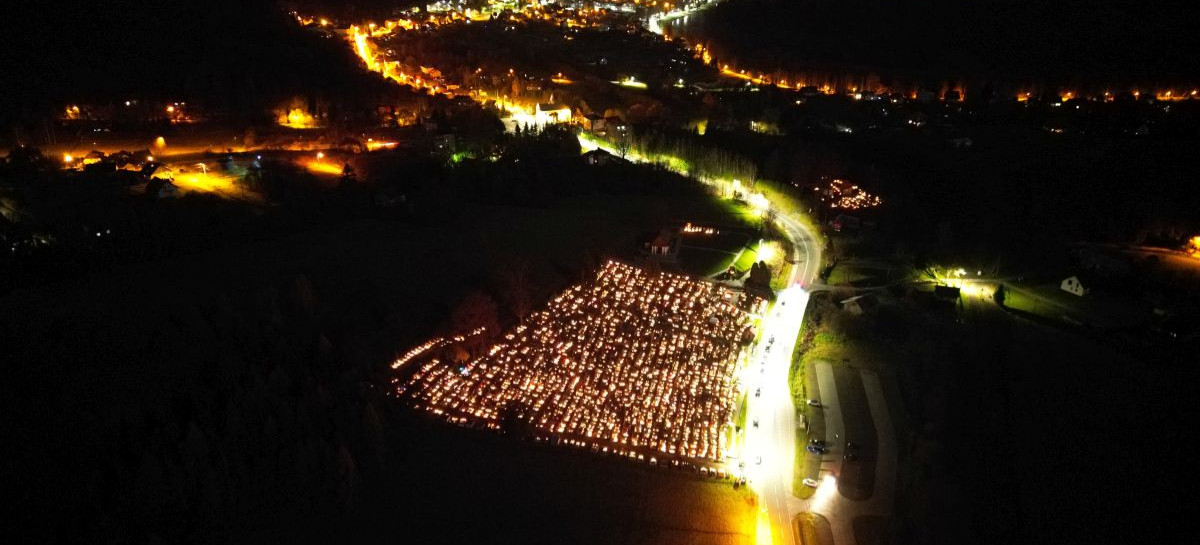ZAGÓRZ: Cmentarz w blasku świateł [VIDEO, ZDJĘCIA]