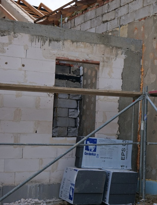 GMINA SANOK: Nowy żłobek rośnie w oczach. Postępy prac w Czerteżu [ZDJĘCIA]