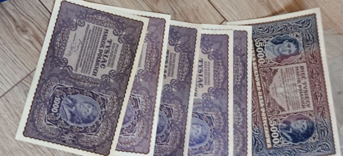 Sprzedawał falsyfikaty na parkingach w Rzeszowie. 33-letni naciągacz zatrzymany przez kryminalnych