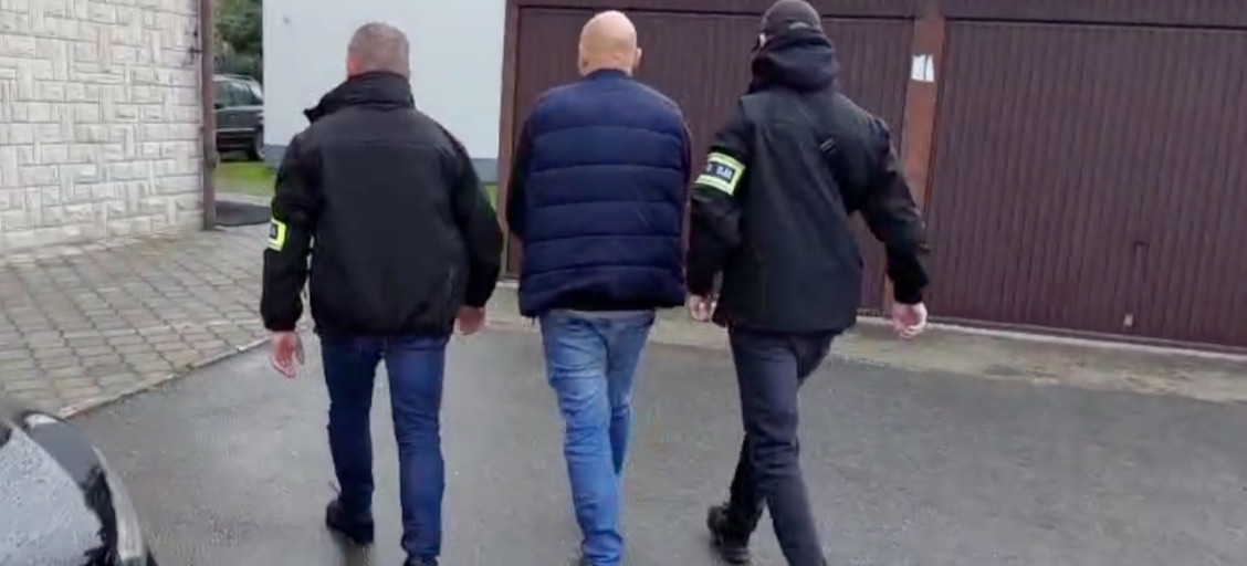 Zarzuty korupcyjne dla dwóch diagnostów