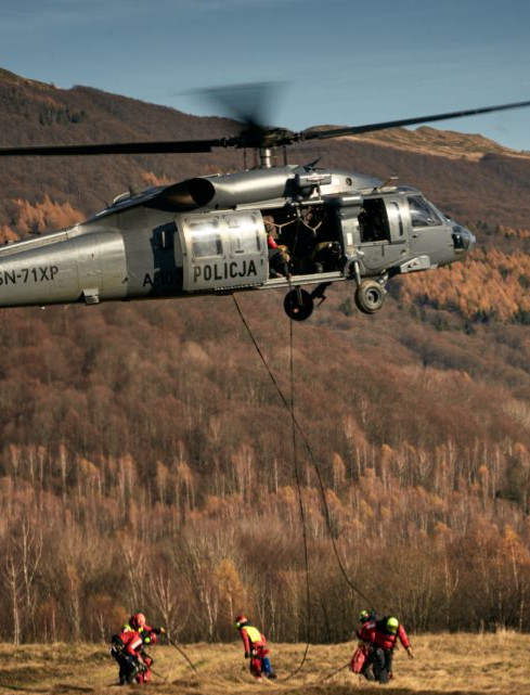 BIESZCZADY: Black Hawk w akcji! (ZDJĘCIA)