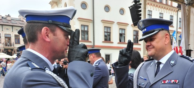 Komendant Policji w Rzeszowie: Innej drogi sobie nie wyobrażam (FILM)