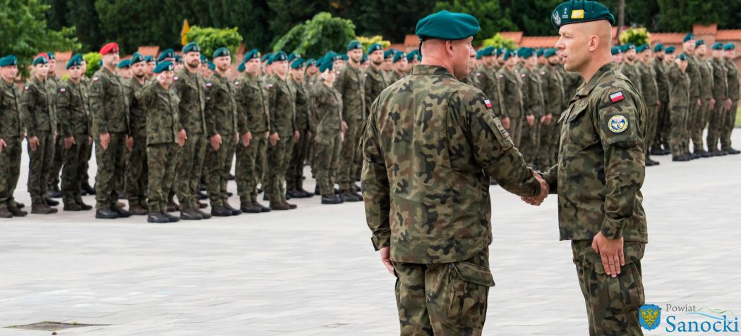 Oficjalne pożegnanie żołnierzy przed misją w Bośni i Hercegowinie. Podpisano ważne porozumienia [ZDJĘCIA]