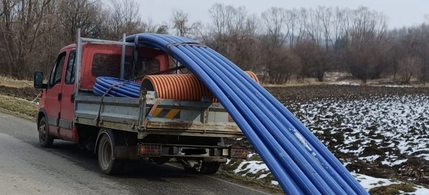 RYMANÓW: Niebezpieczne rury wystawały z ciężarówki. Kierowca pod wpływem alkoholu