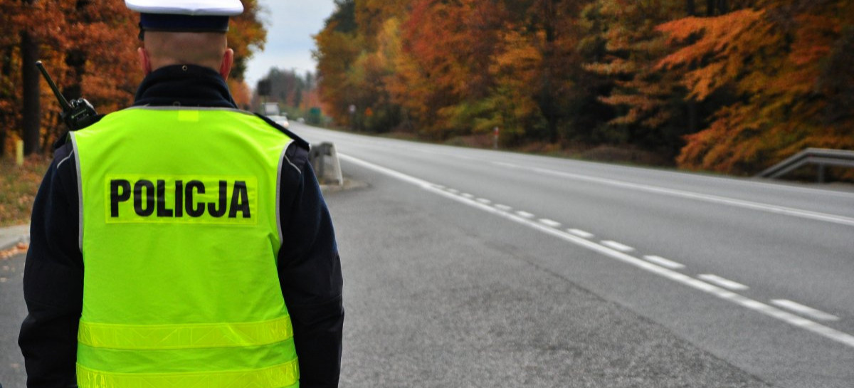Jesienne warunki na drogach. Podkarpacka Policja apeluje o ostrożność