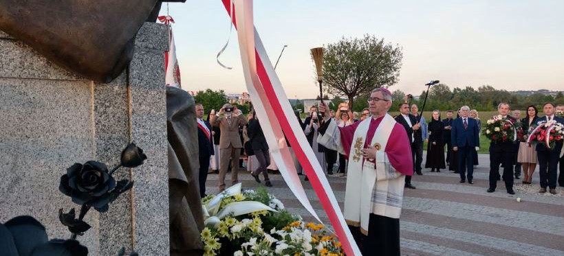 Pomnik Jana Pawła II w Parku Papieskim poświęcony (FOTO)
