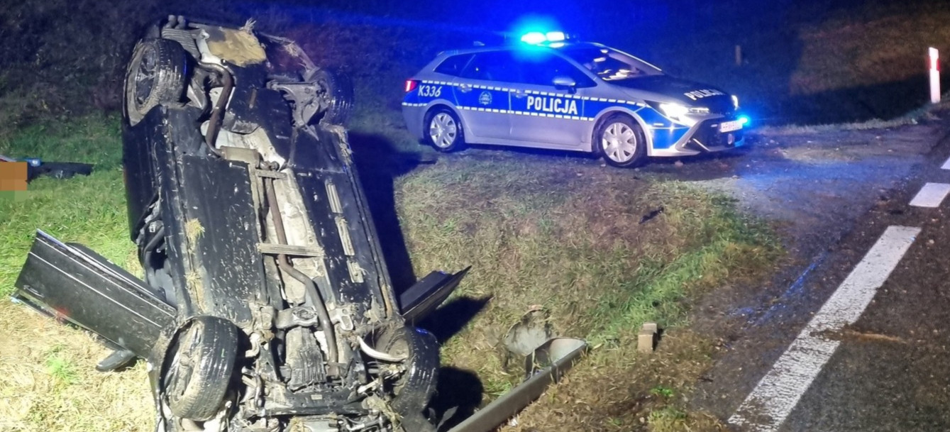 Stracił panowanie nad pojazdem i dachował (FOTO)