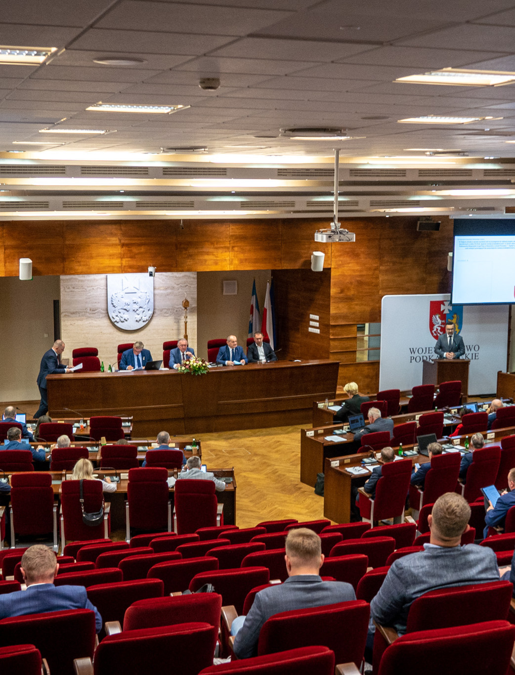Przedświąteczna sesja Sejmiku Województwa Podkarpackiego. Oglądaj NA ŻYWO (VIDEO)