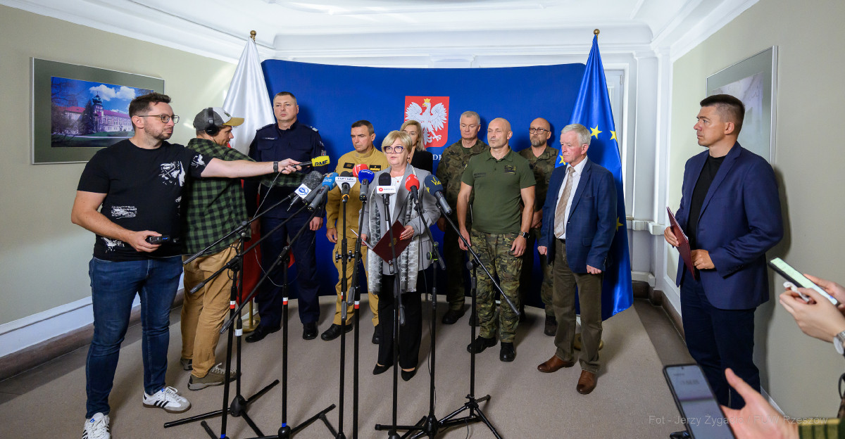 Naruszenie polskiej przestrzeni powietrznej. Służby w gotowości, sytuacja pod kontrolą