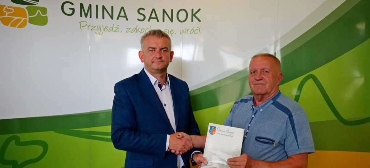 GMINA SANOK: Termomodernizacja budynku Ośrodka Zdrowia i OSP w Pisarowcach