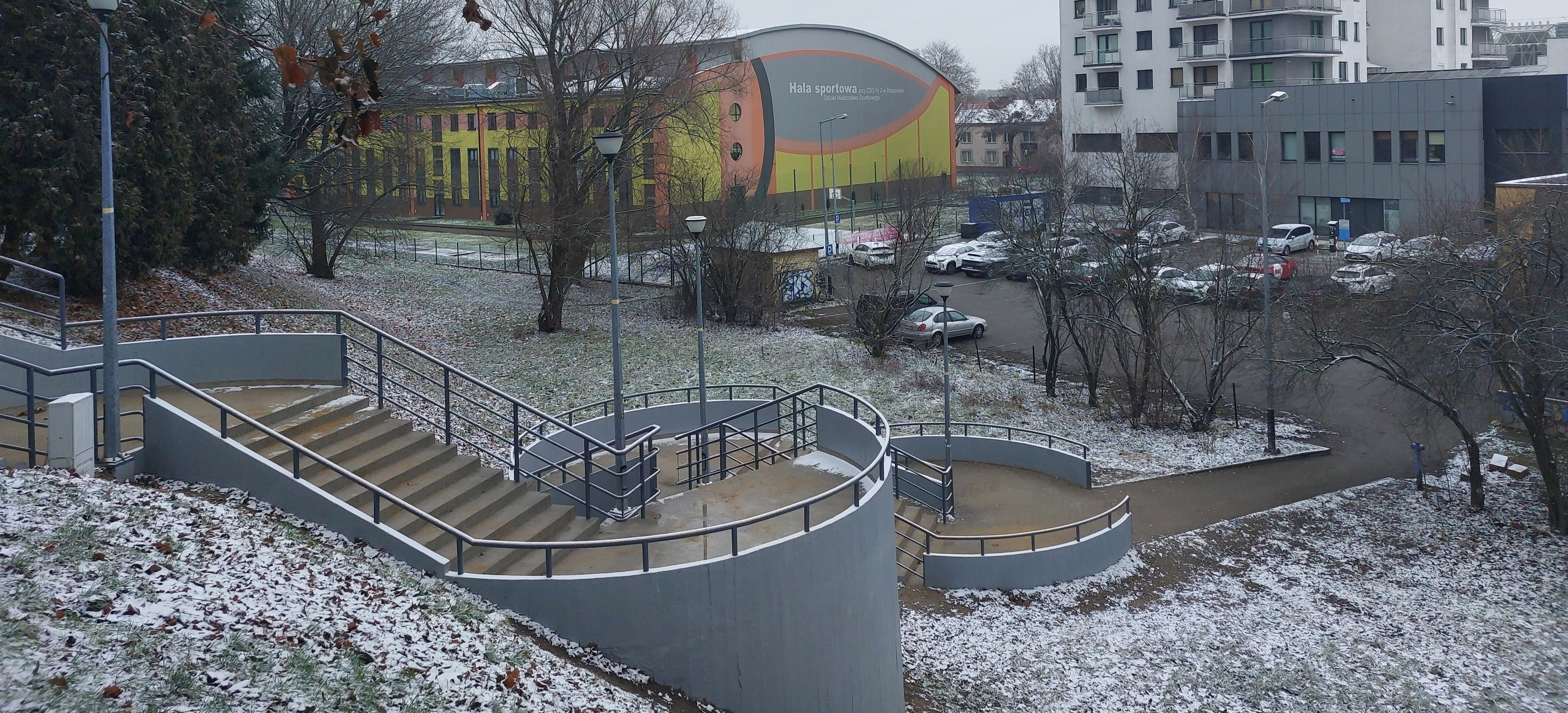 RZESZÓW. Schody na osiedlu Piastów jak nowe (ZDJĘCIA)