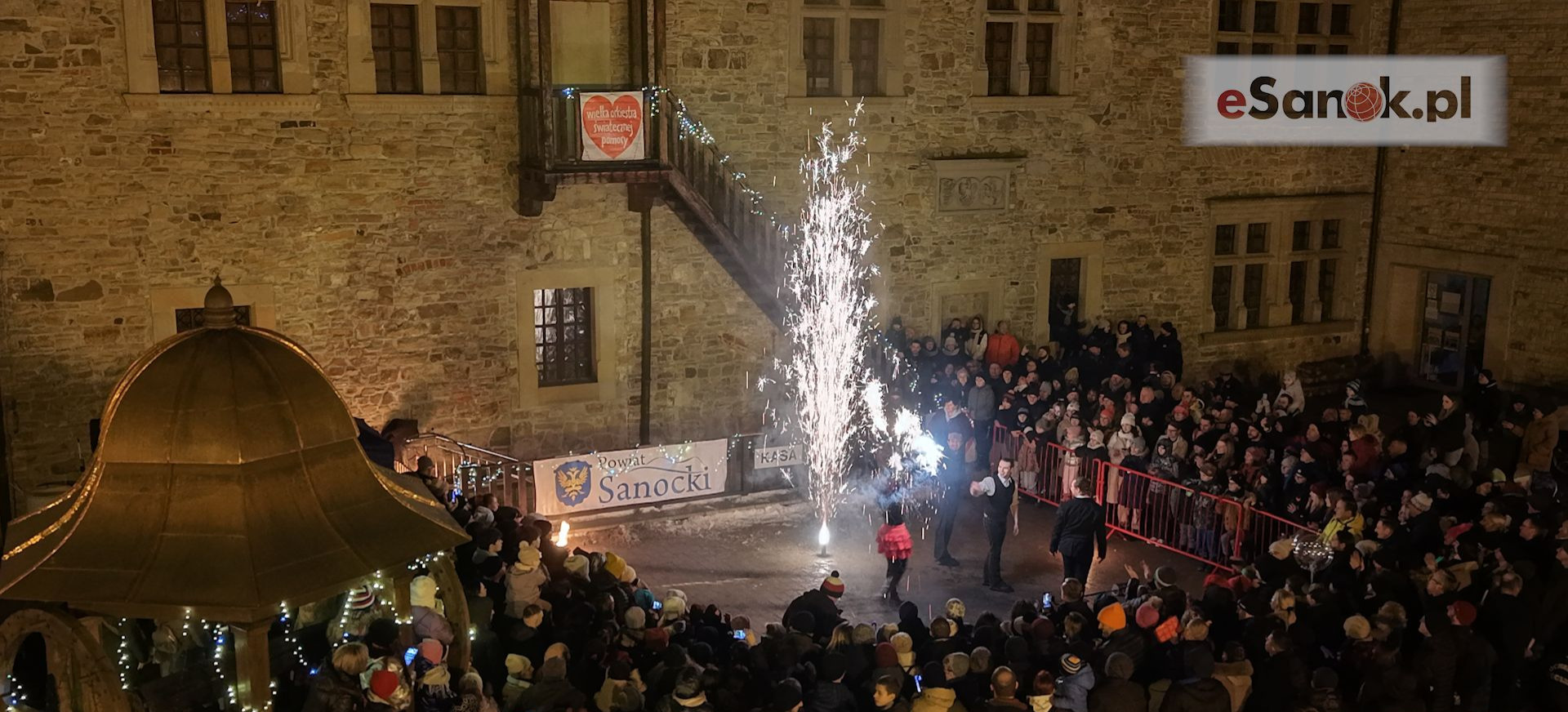 Ogniste Światełko do Nieba w Sanoku. Tak zakończył się finał WOŚP. ZOBACZ VIDEO!