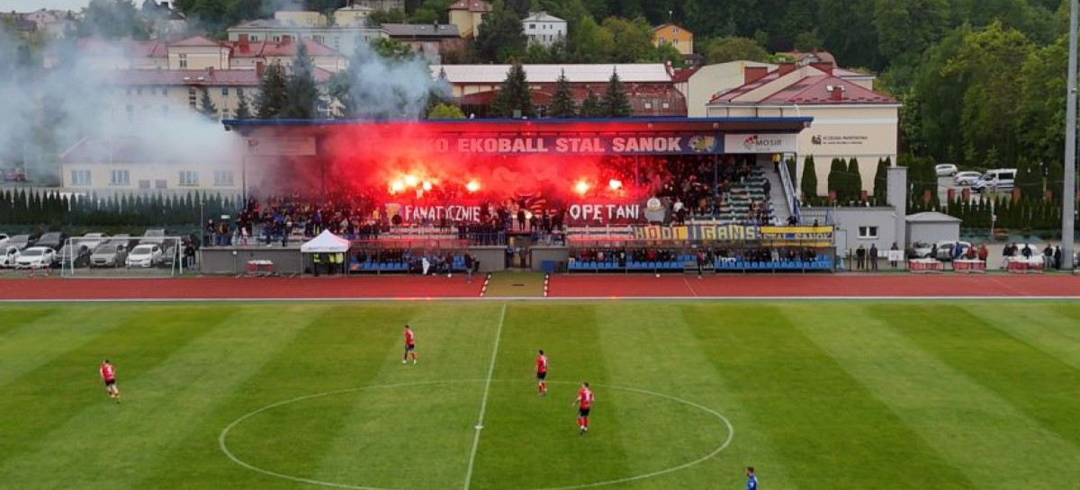 PIŁKA NOŻNA: Mecz przyjaźni na „Wierchach”