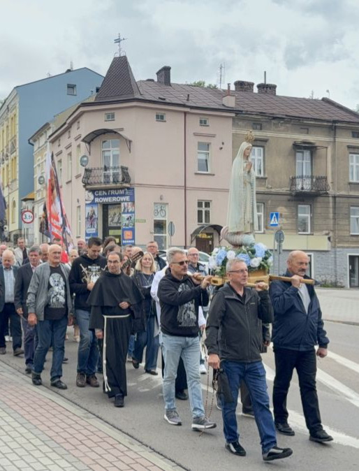 IV Jubileusz powstania Męskiego Różańca. Mężczyźni przeszli ulicami Sanoka [VIDEO, ZDJĘCIA]