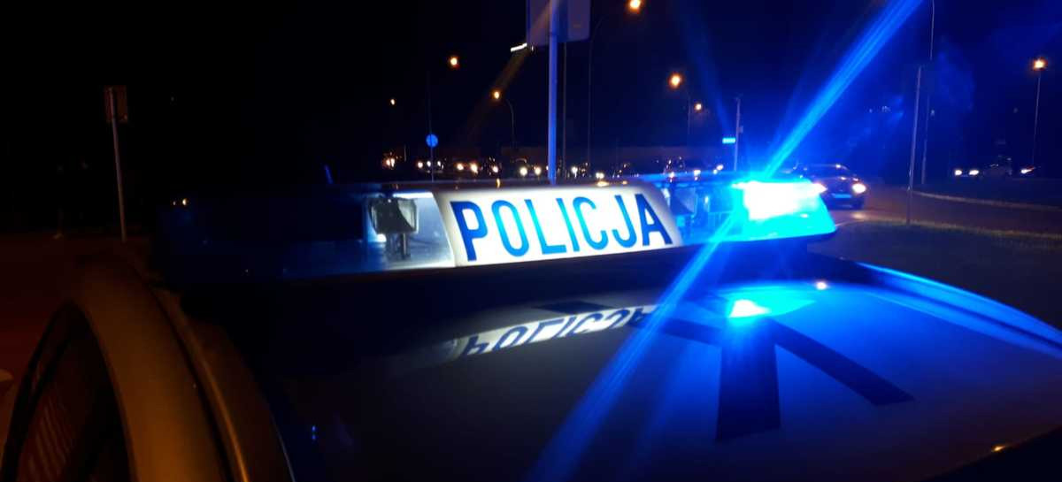 Koniec z „driftowaniem” na drogach. Od dziś surowe kary i utrata prawa jazdy