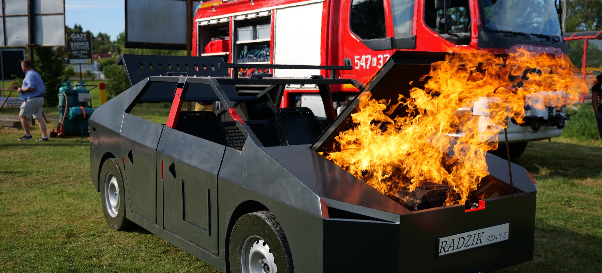 GMINA SANOK: Projekt „Gaszą i Ratują” dobiega końca! Strażacy z Polski i Słowacji wspólnie gotowi na zagrożenia klimatyczne [VIDEO, ZDJĘCIA]