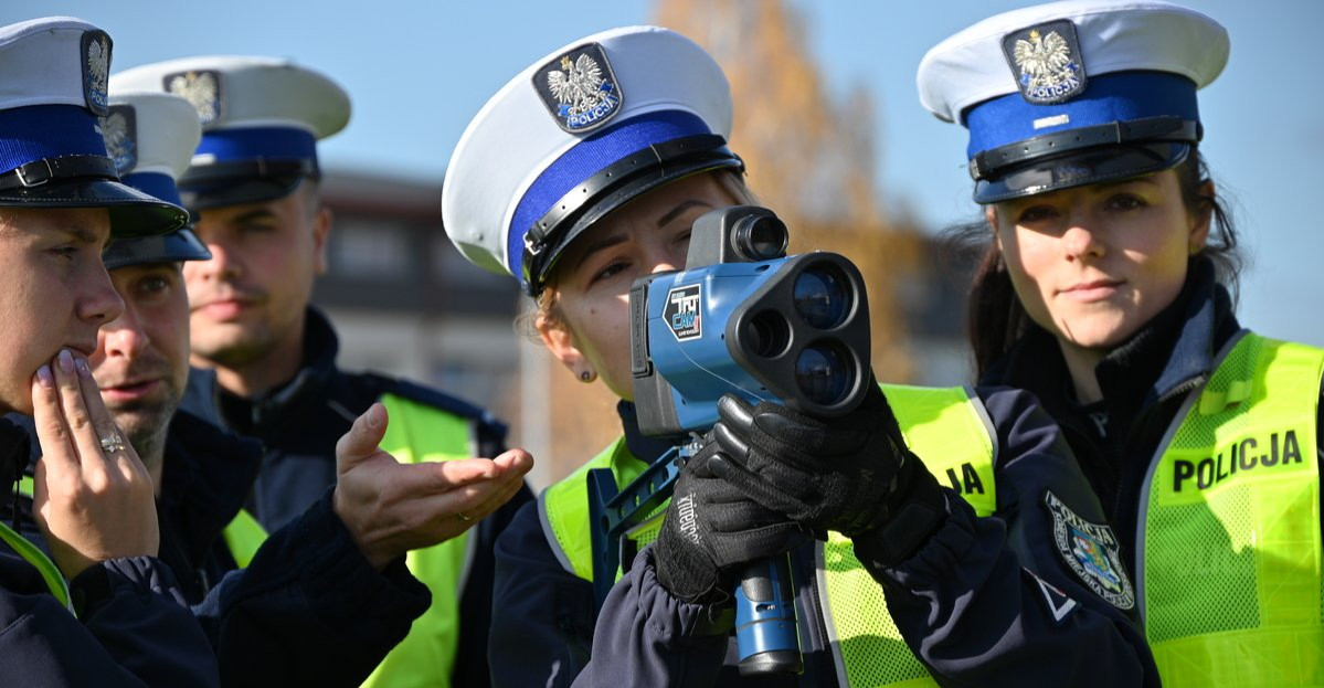 Podkarpaccy policjanci doskonalili umiejętności w zakresie obsługi ręcznych mierników prędkości