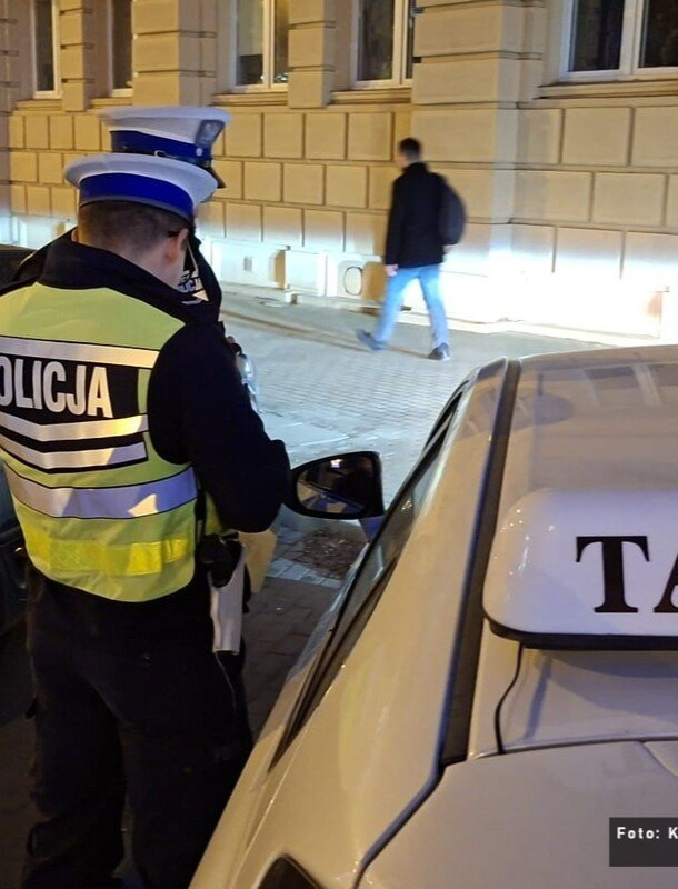 Taksówki „na aplikację” pod lupą rzeszowskich służb. Skontrolowano 47 pojazdów