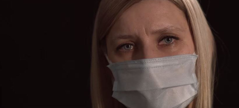 “Koronawirus zabił mi męża”. Nagranie wdowy po policjancie z Podkarpacia (VIDEO)