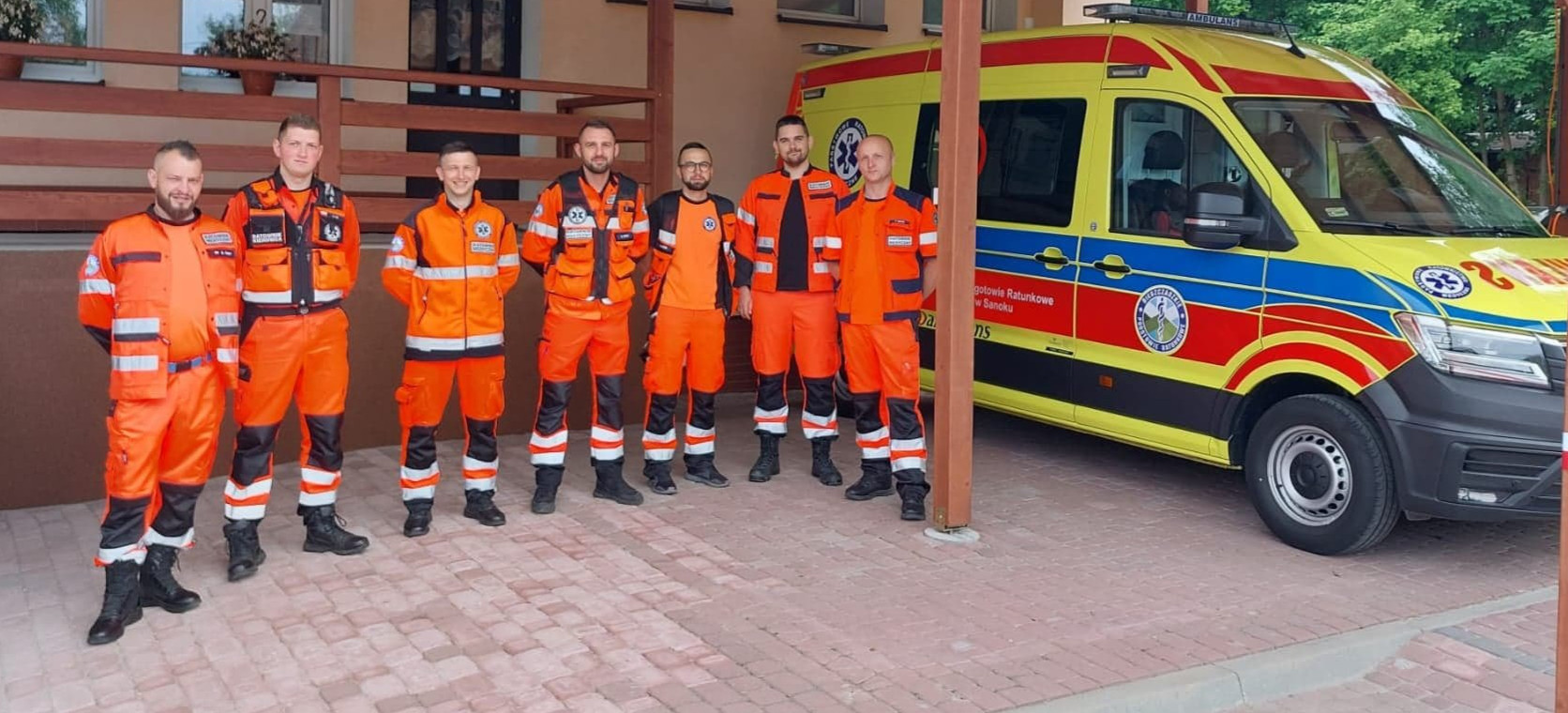 Nowy ambulans trafił do ratowników z Nozdrzca! (ZDJĘCIA)