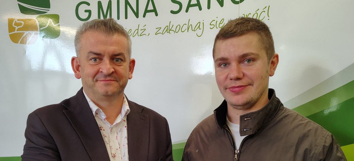 GMINA SANOK: Umowa podpisana. Rusza remont Wiejskiego Domu Kultury w Strachocinie