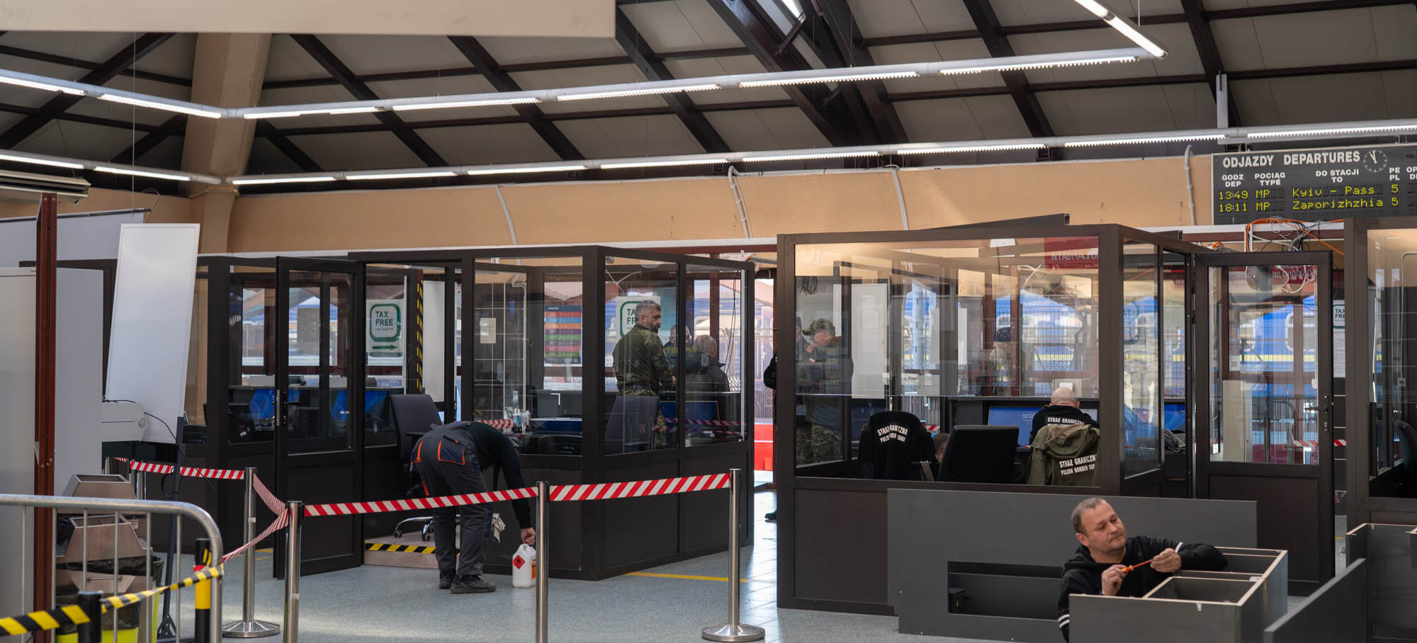 Przemyśl: Podwojenie stanowisk kontroli i nowy terminal w planach na wzrost ruchu z Ukrainy