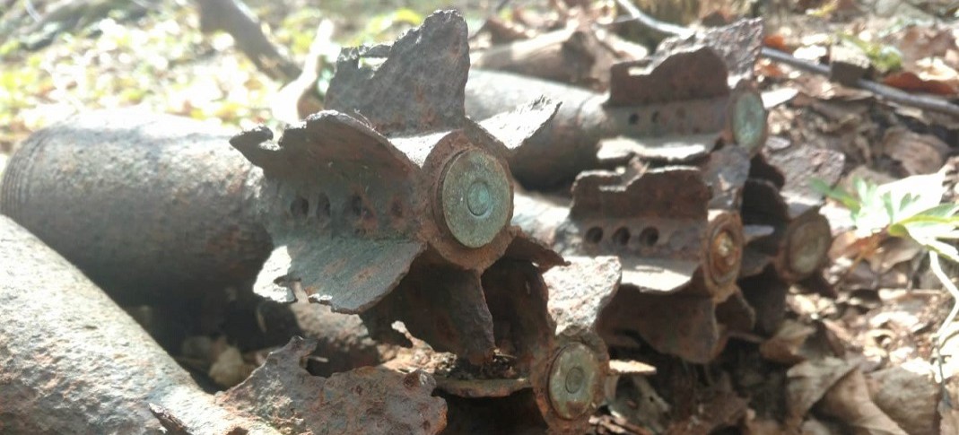 BIESZCZADY: Znaleziono 50 granatów moździerzowych z II wojny światowej (ZDJĘCIA)