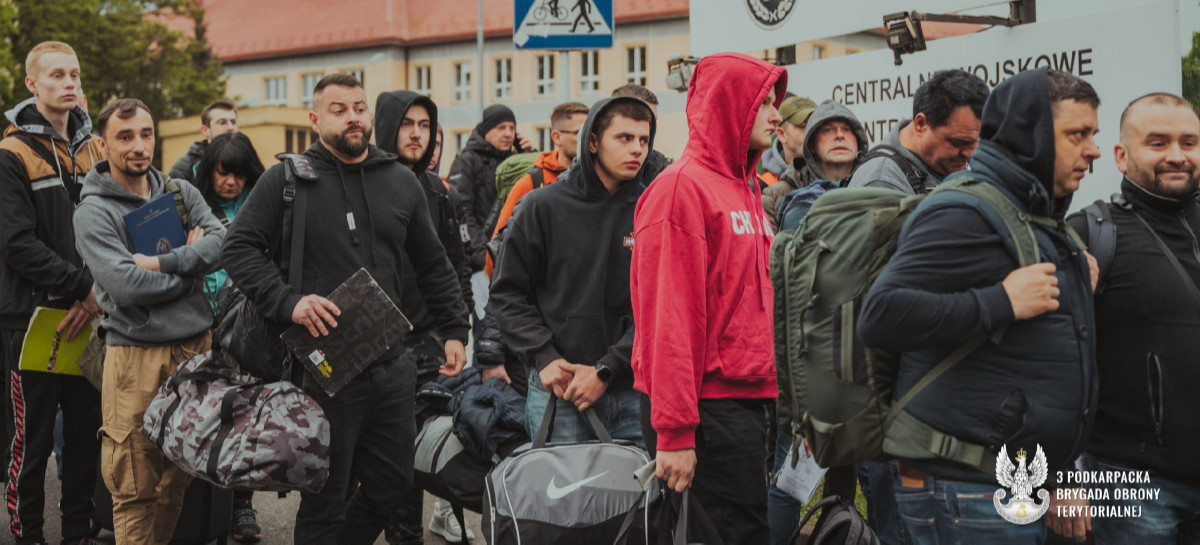 Z mundurem w sercu – ochotnicy z Podkarpacia rozpoczęli szkolenie w 3 PBOT
