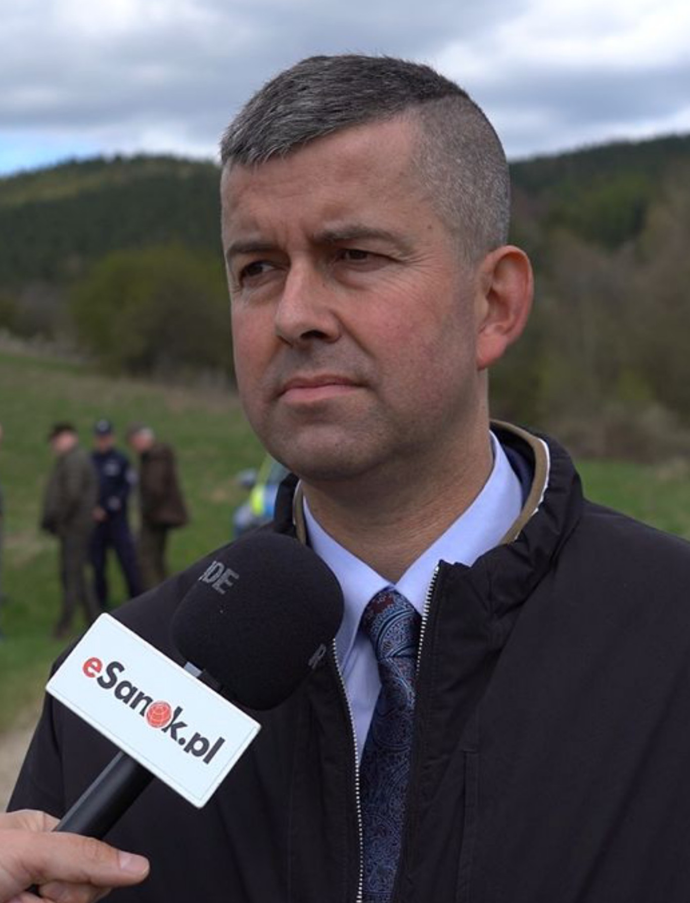 WÓJT BAŃKOWSKI: „Zabroniłem wycieczek szkolnych. Po ataku niedźwiedzia emocje sięgają zenitu” [VIDEO]