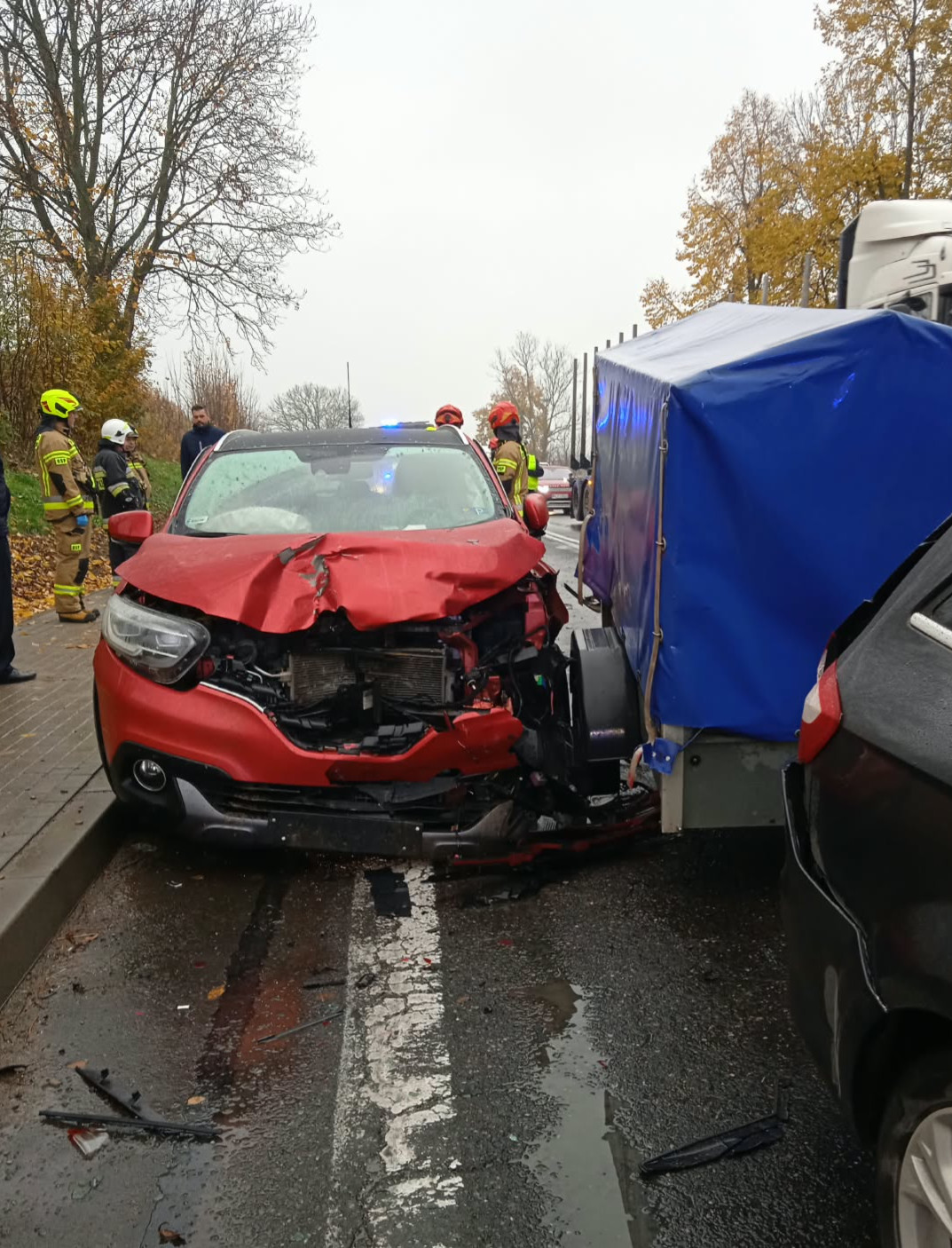 Efekt domina na DW 886! Cztery samochody zderzyły się pod Brzozowem. Jedna osoba w szpitalu