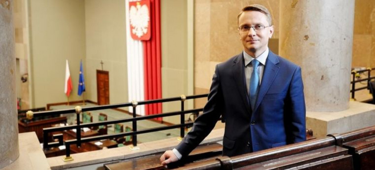 Poseł Uruski: „Nielegalna migracja to dziś największe wyzwanie” (VIDEO)